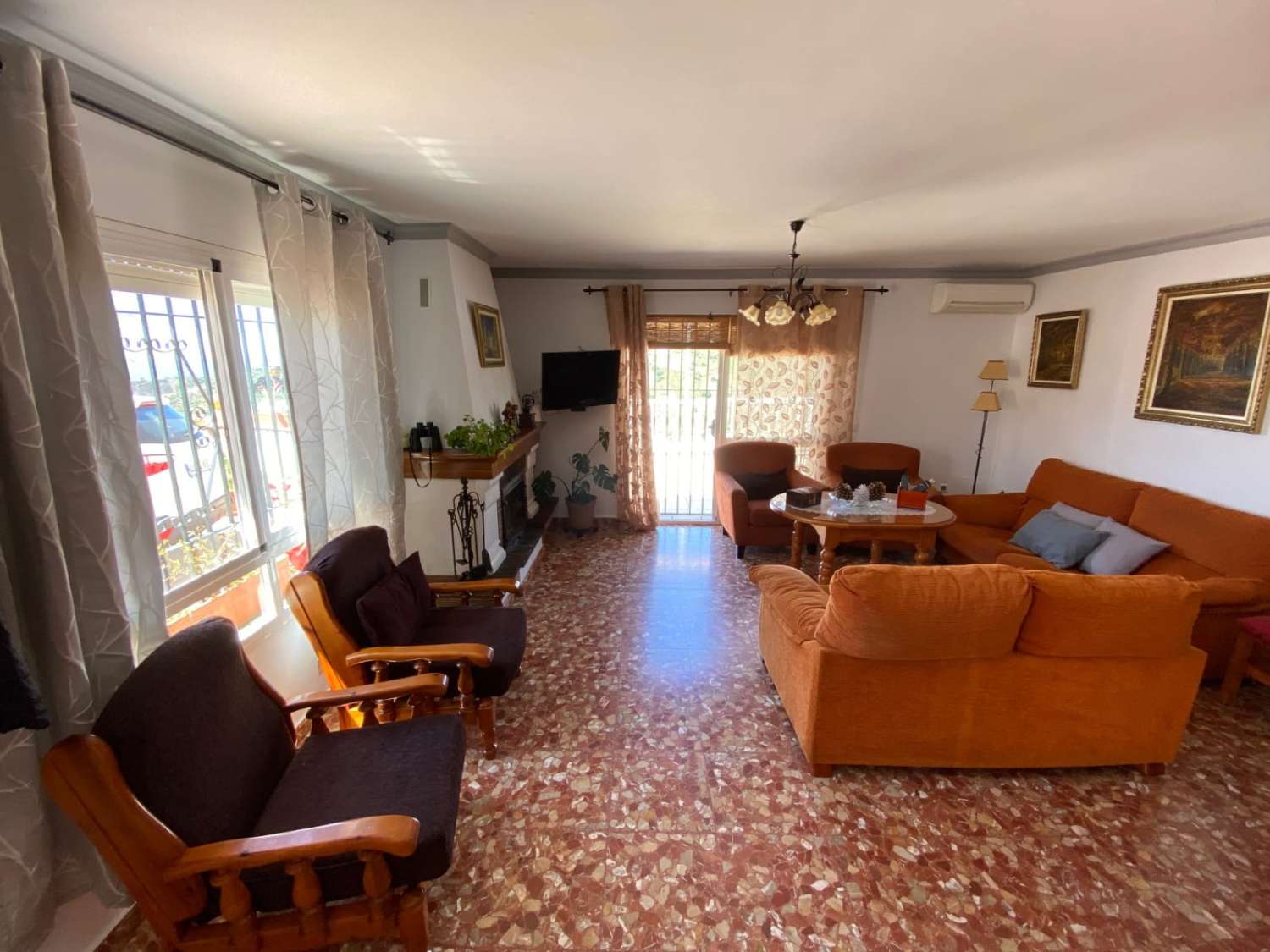 THREE BEDROOM RURAL HOUSE IN TORROX WITH PRIVATE POOL