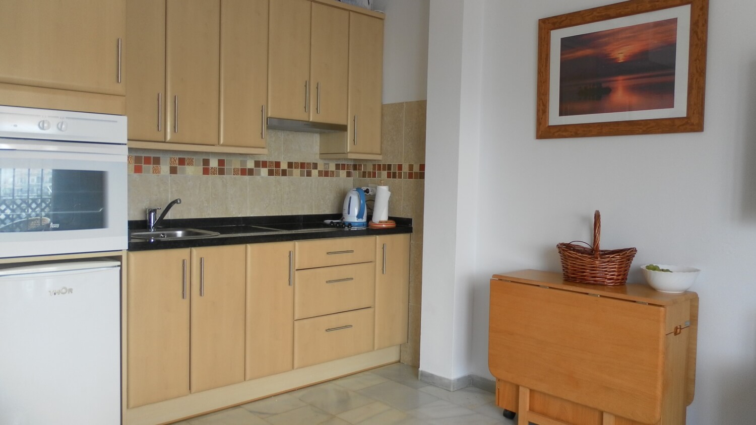 TWO BEDROOM APARTMENT URB. QUIET WITH COMMUNITY SWIMMING POOLS