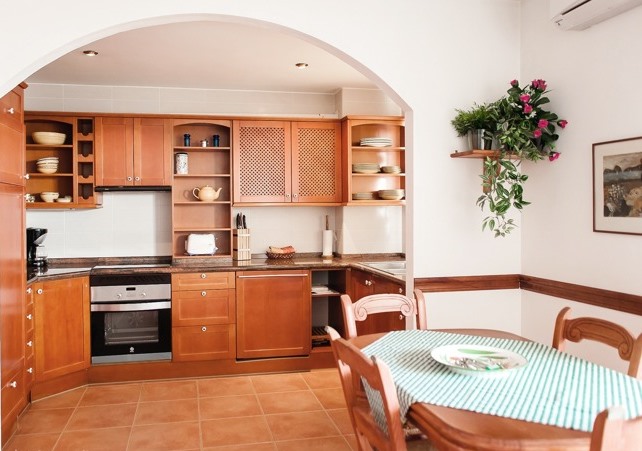 TWO BEDROOM APARTMENT IN BURRIANA BEACH