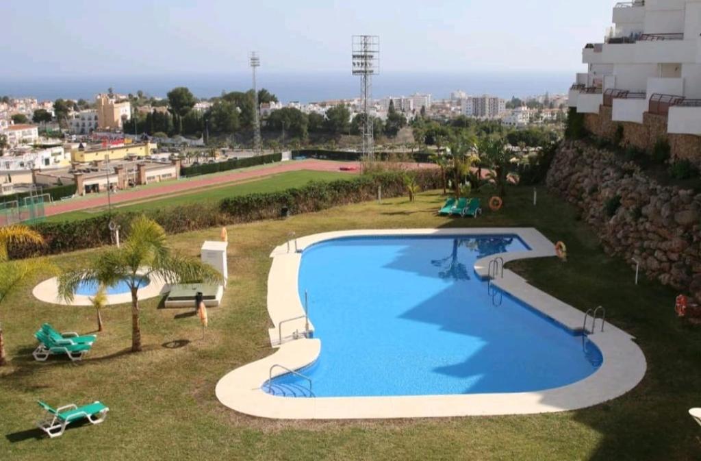 IMPRESIONANTES VISTAS APARTAMENTO CON PISCINA COMUNITARIA